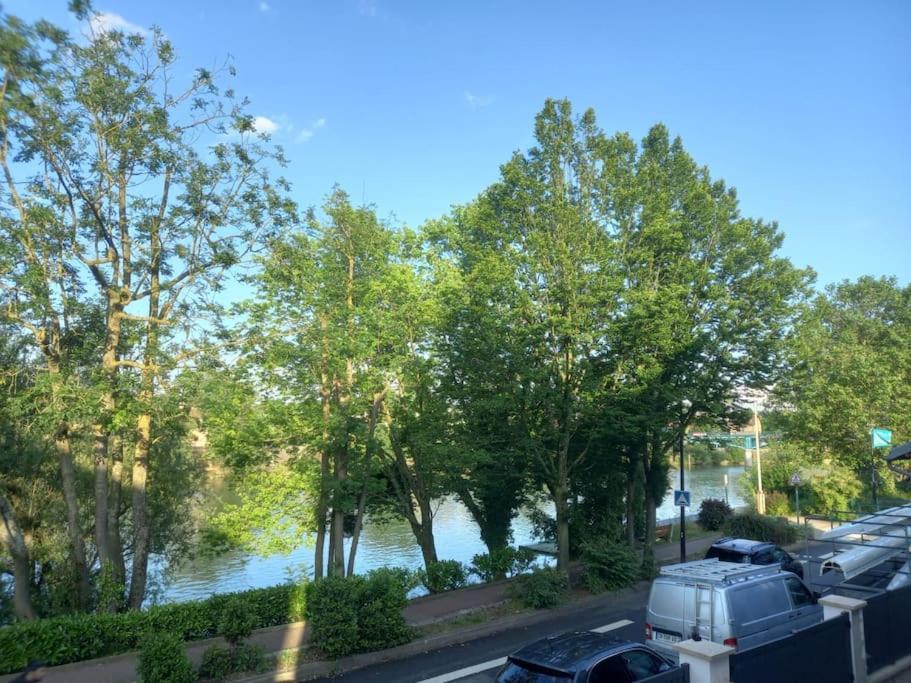Appartement Moderne Proche Paris, Aeroport Et Disneyland Le Perreux-Sur-Marne Luaran gambar